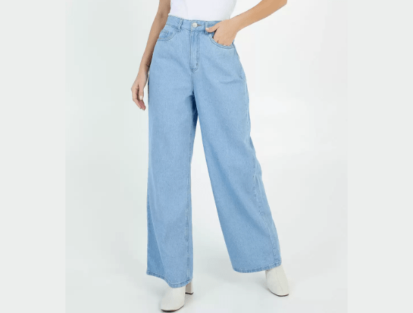 Promoção de Calça Jeans Wide Leg Pantalona Feminina Bolsos